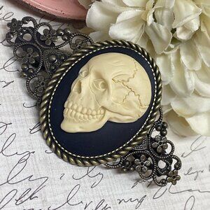 Skull Gothic Morbid Sugar Demon Festival Cameo Pin Hair Clip Jewelry Comb xmas